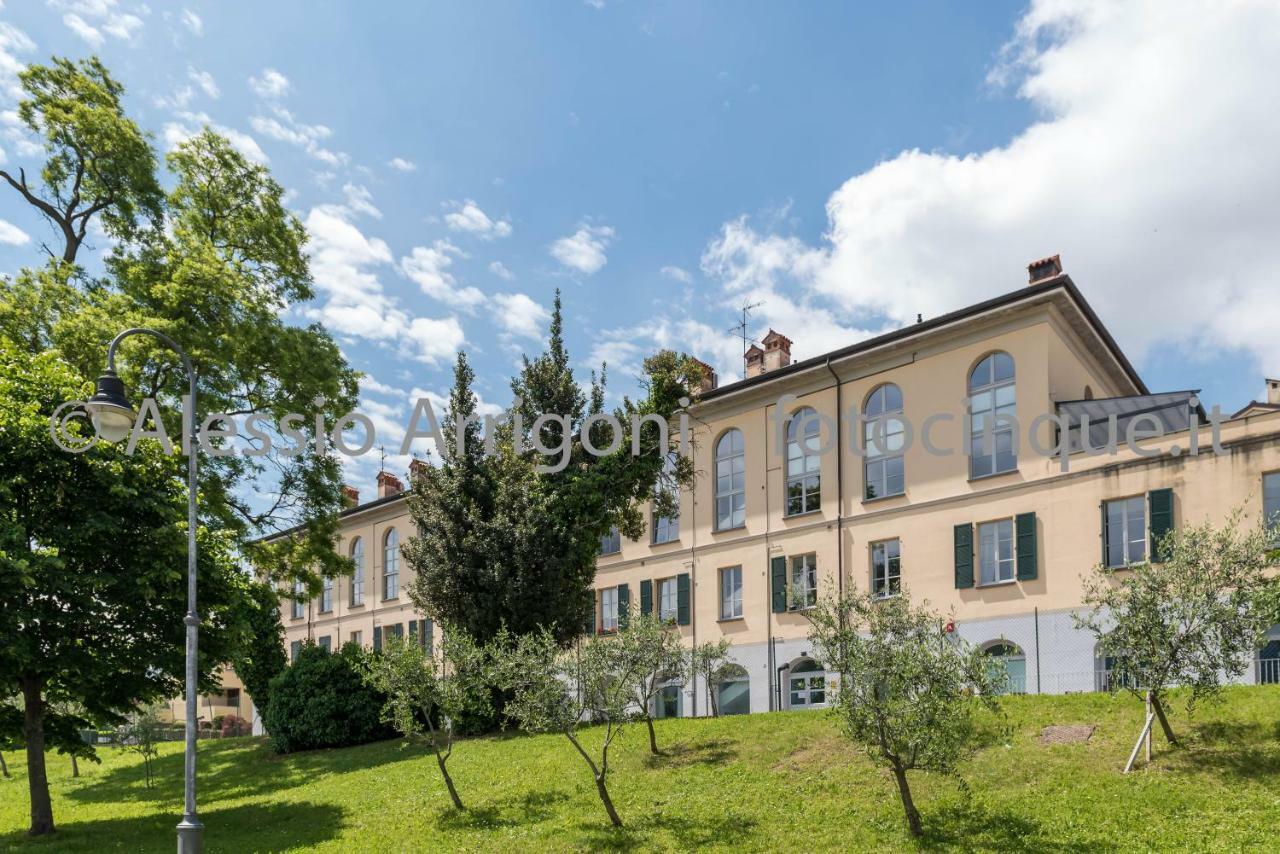 BlueLake Inn Olginate Bagian luar foto